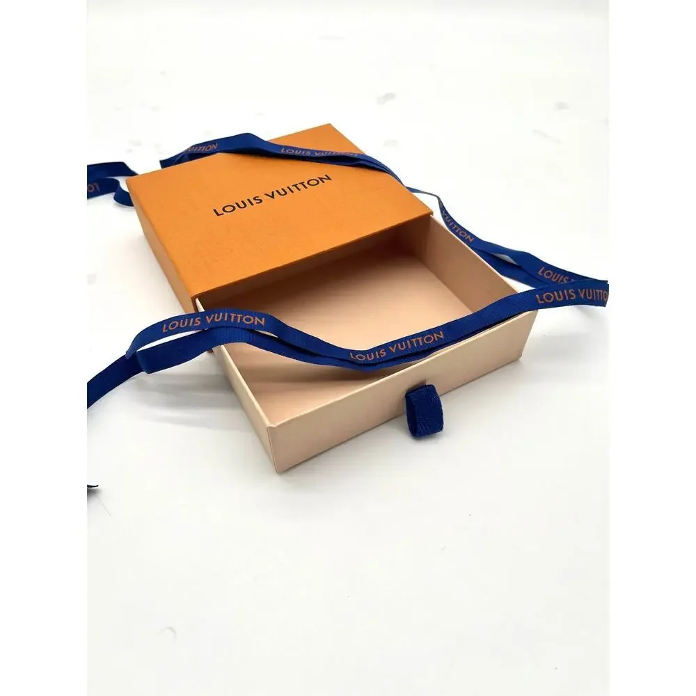 LOUIS VUITTON Gift Box Set and Ribbon